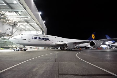 B747